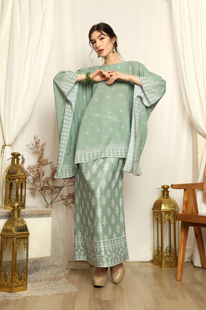Kanzi  Songket Kebaya Belt Sarong Set Grey
