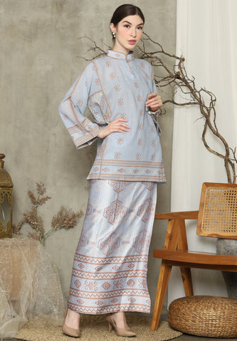 LB Ikat HC neck Sarung Set