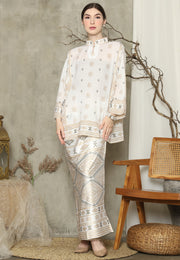 BW Sumba Ikat HC neck Sarung Set