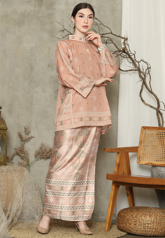 Chai Latte Ikat HC neck Sarung Set