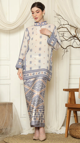 Ivory Ikat HC neck Sarung Set