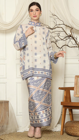 Ivory Ikat HC neck Sarung Set