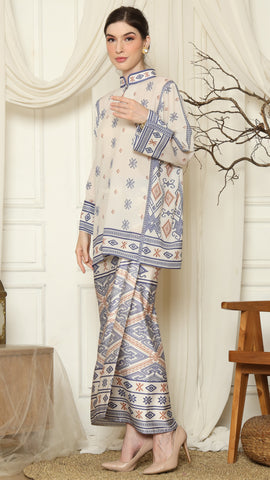 Ivory Ikat HC neck Sarung Set