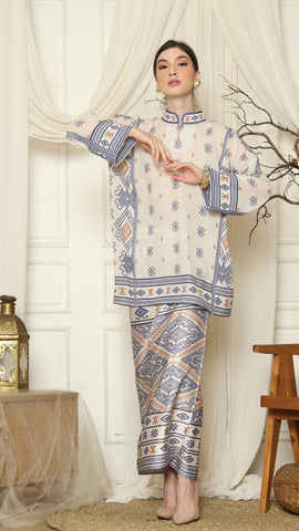 Ivory Ikat HC neck Sarung Set