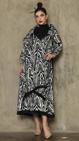 BLACK IKAT SHAWL OUTER 2IN1