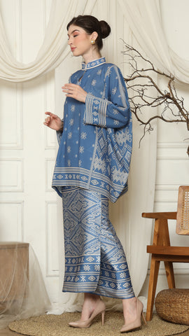 Saphire Ikat HC neck Sarung Set