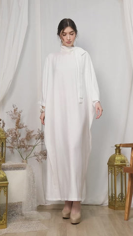 White High Collar Kaftan